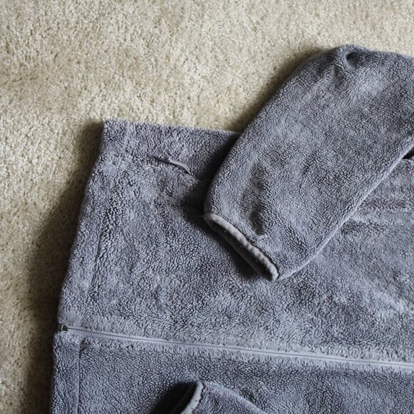 The North Face Gray Fleece Jacket - Picture 4 of 8